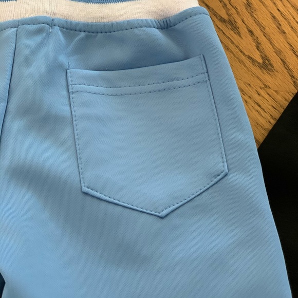 Boy’s 2pc Jogger Set Sizes 4 & 5 - Picture 4 of 16